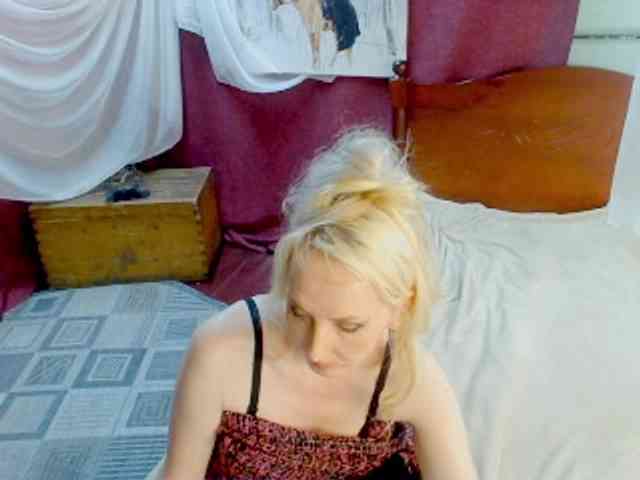 KatrinExcite webcam