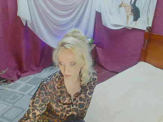 KatrinExcite webcam