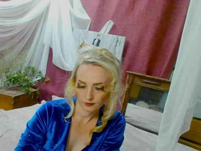 KatrinExcite webcam