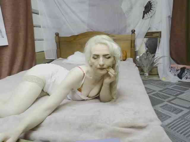 KatrinExcite webcam