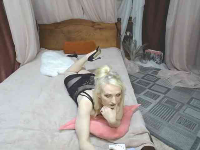 KatrinExcite's webcam live show