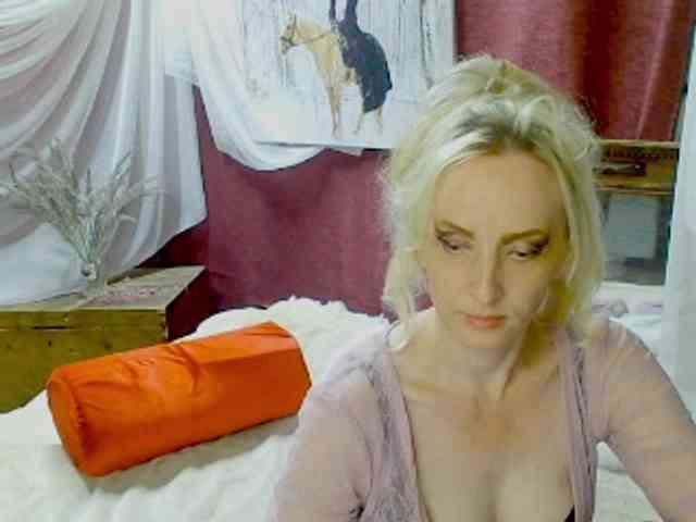 KatrinExcite webcam