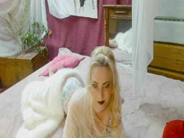 KatrinExcite webcam