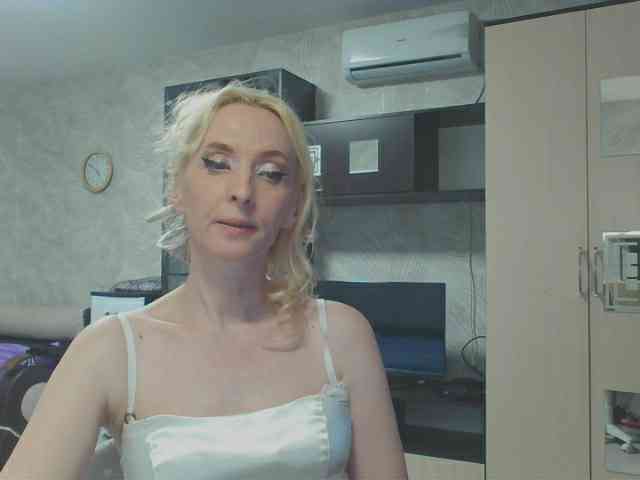 KatrinExcite webcam