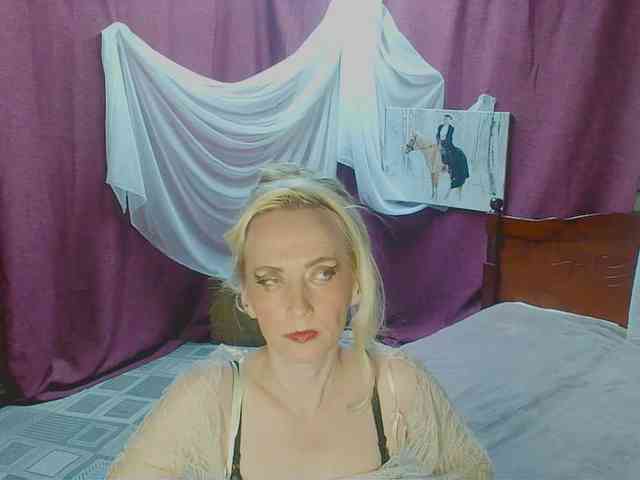 KatrinExcite webcam