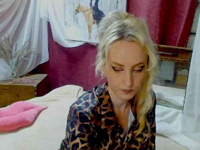 KatrinExcite webcam