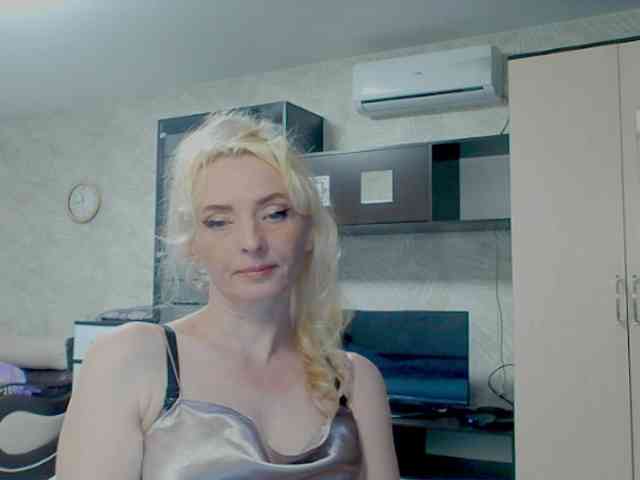 KatrinExcite webcam