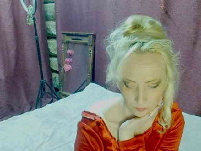 KatrinExcite webcam