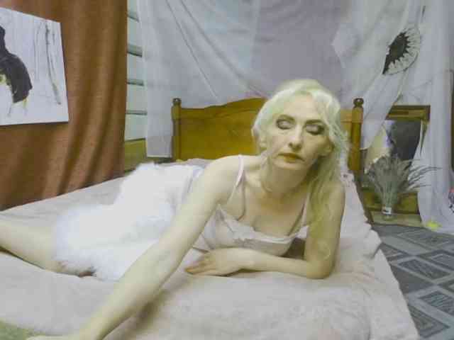 KatrinExcite webcam