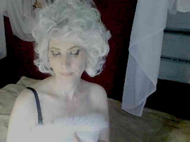 KatrinExcite webcam