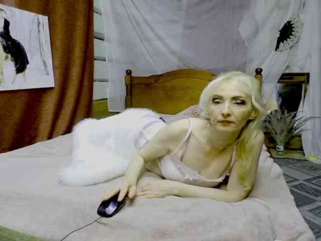 KatrinExcite webcam