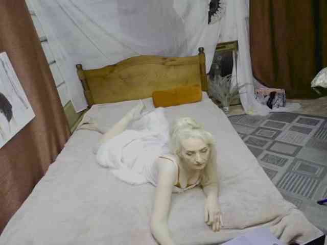 KatrinExcite webcam