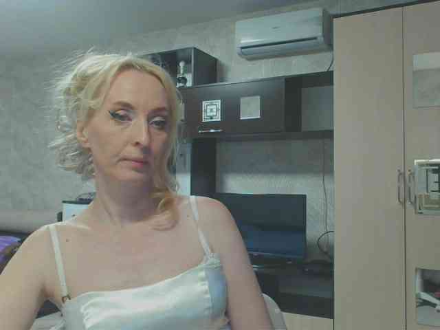 KatrinExcite webcam