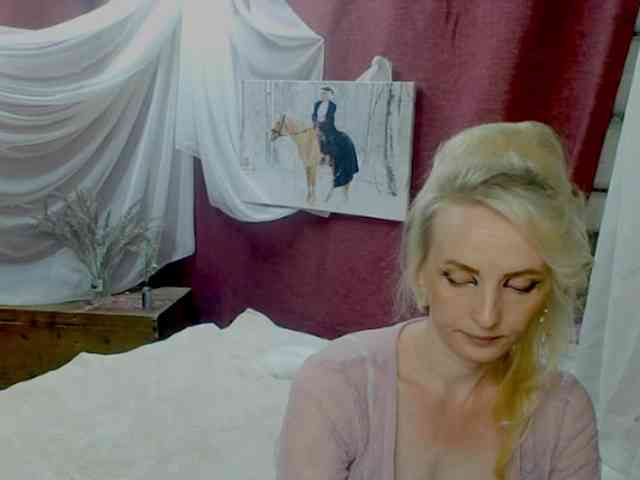 KatrinExcite webcam