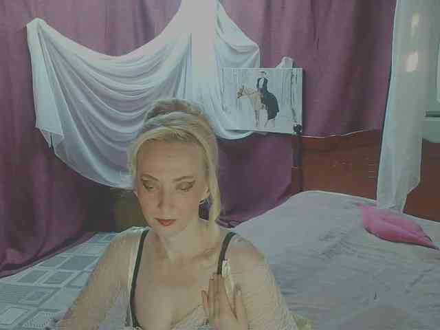KatrinExcite webcam