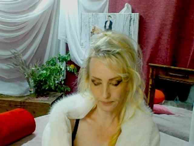 KatrinExcite webcam