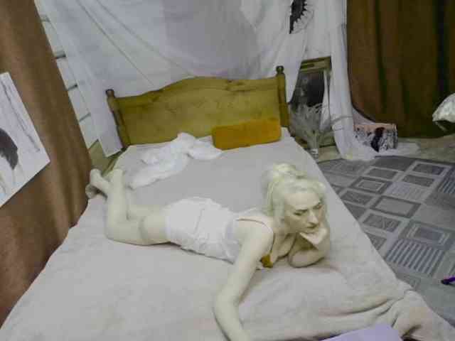KatrinExcite webcam