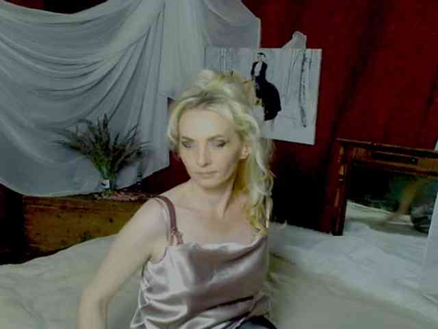 KatrinExcite webcam