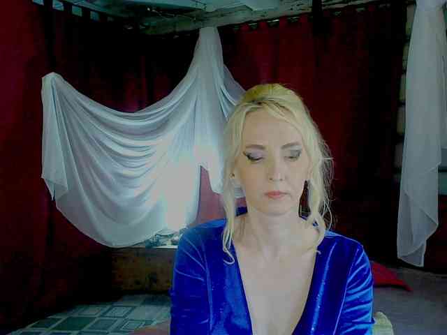 KatrinExcite webcam