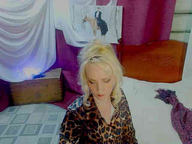 KatrinExcite webcam