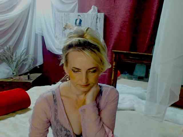 KatrinExcite webcam