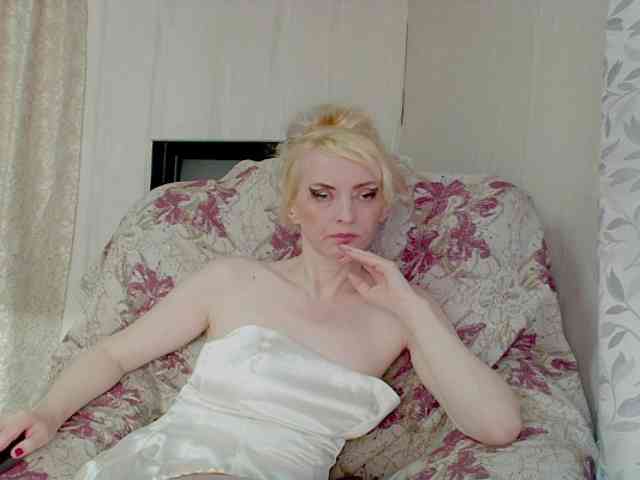 KatrinExcite webcam