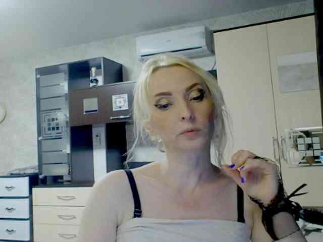KatrinExcite webcam