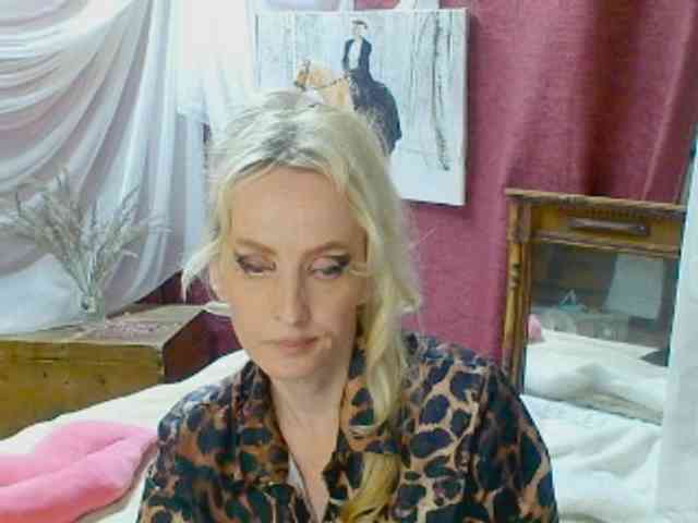 KatrinExcite webcam