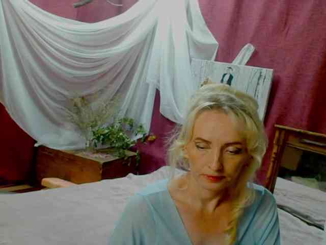 KatrinExcite webcam