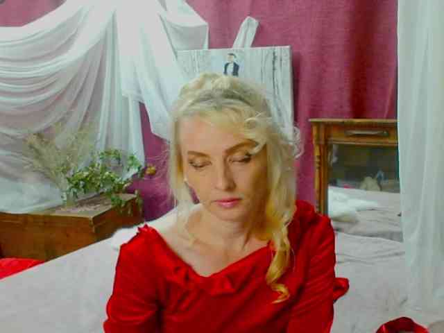 KatrinExcite webcam