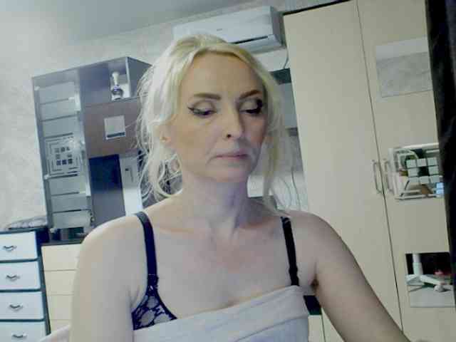 KatrinExcite webcam
