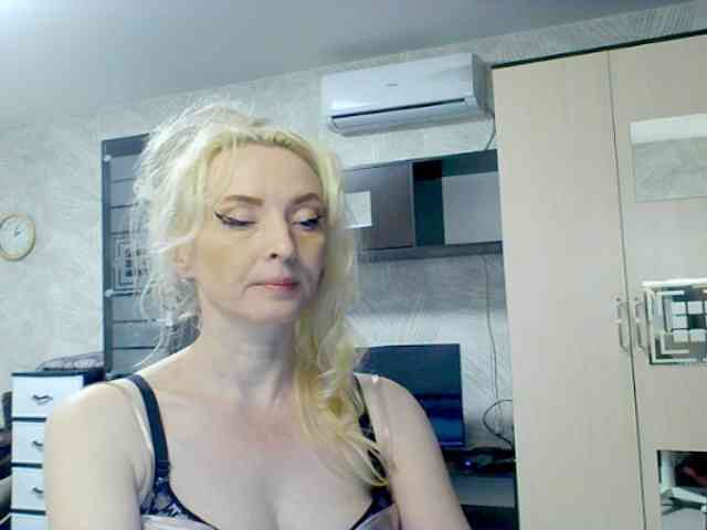 KatrinExcite webcam