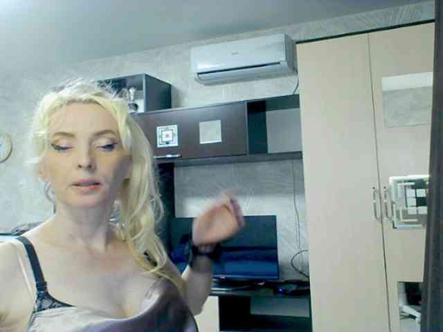 KatrinExcite webcam