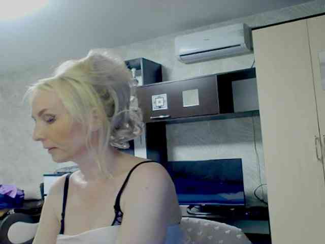 KatrinExcite webcam