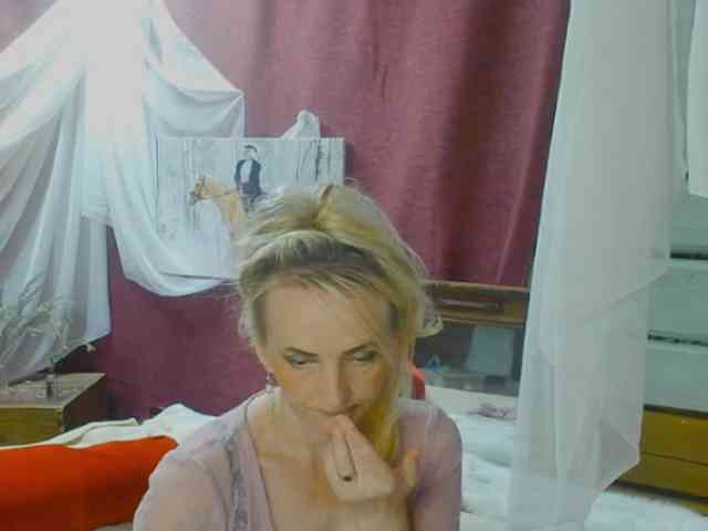 KatrinExcite webcam