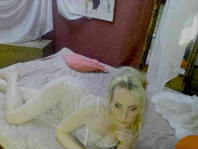 KatrinExcite webcam