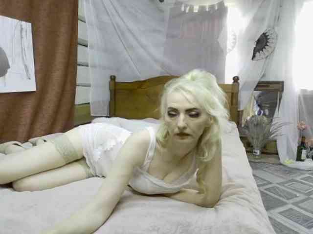 KatrinExcite webcam