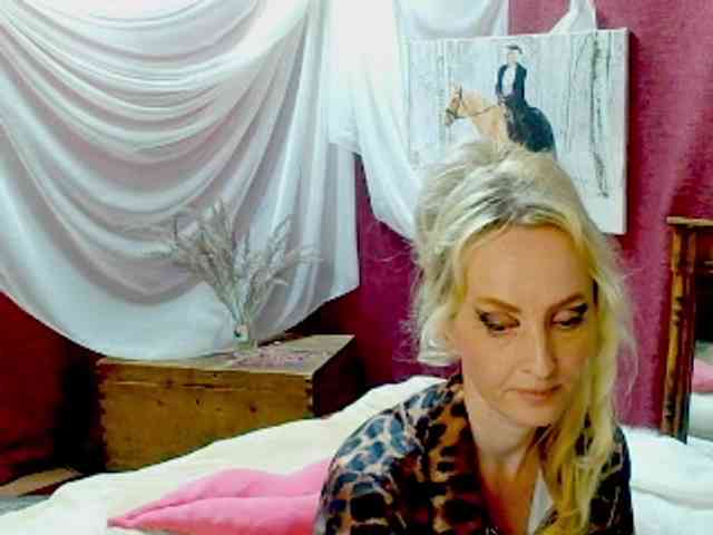 KatrinExcite webcam