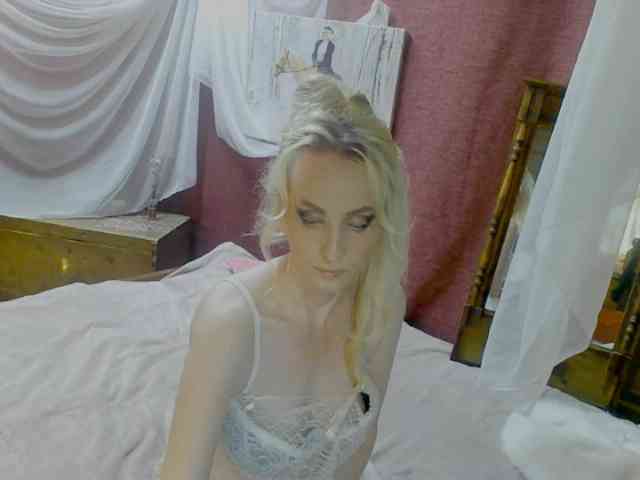 KatrinExcite webcam