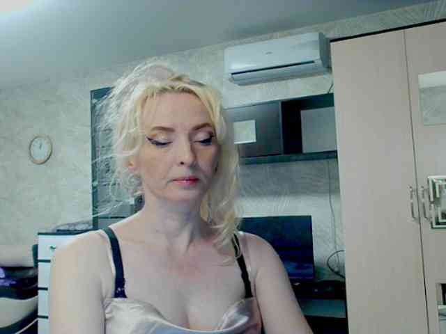 KatrinExcite webcam