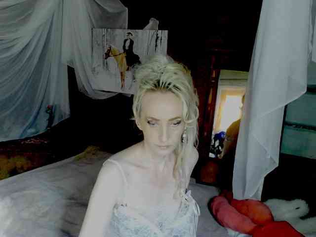 KatrinExcite webcam