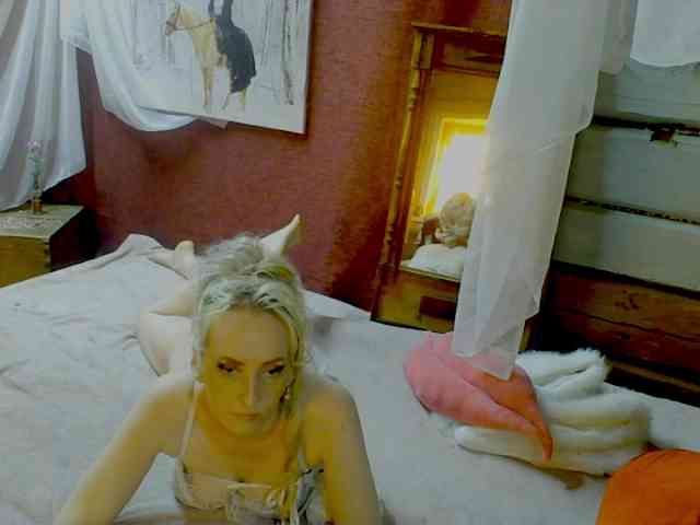 KatrinExcite webcam