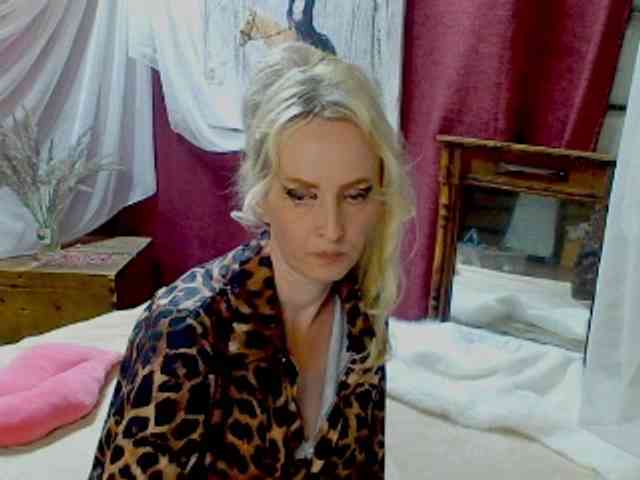 KatrinExcite webcam