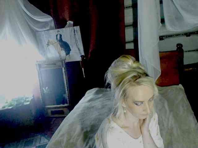 KatrinExcite webcam