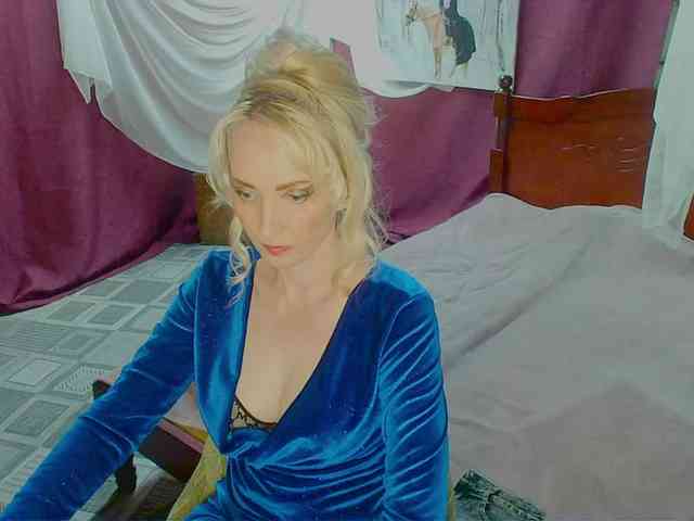 KatrinExcite webcam