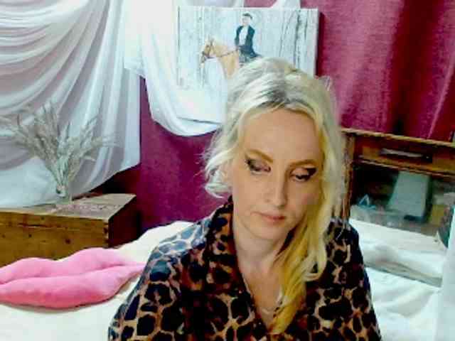 KatrinExcite webcam