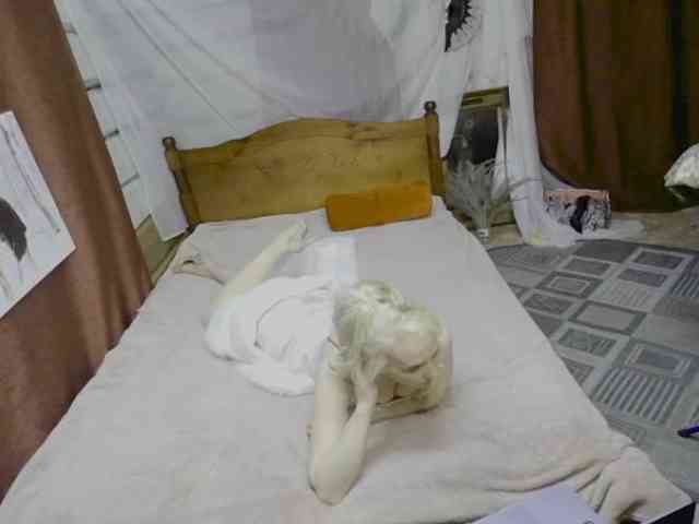 KatrinExcite webcam