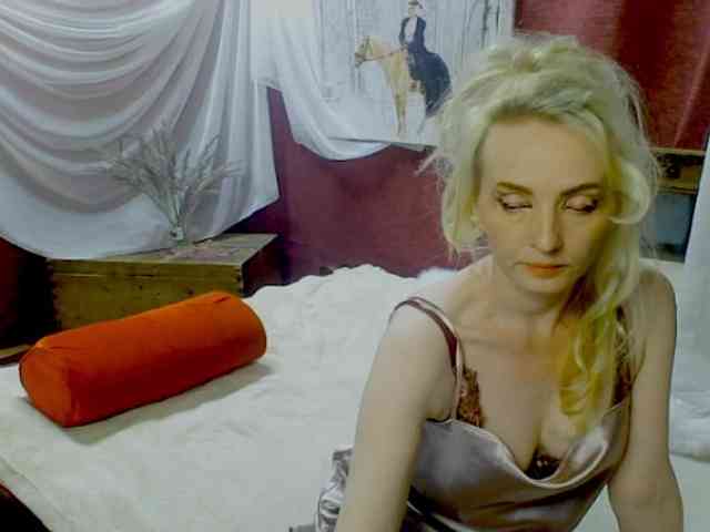 KatrinExcite webcam