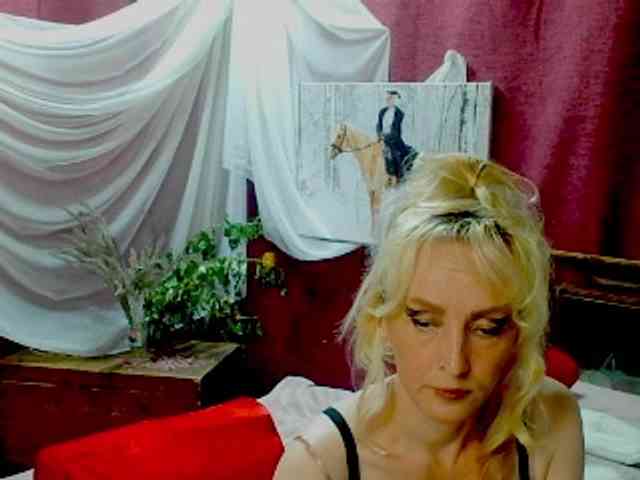 KatrinExcite webcam