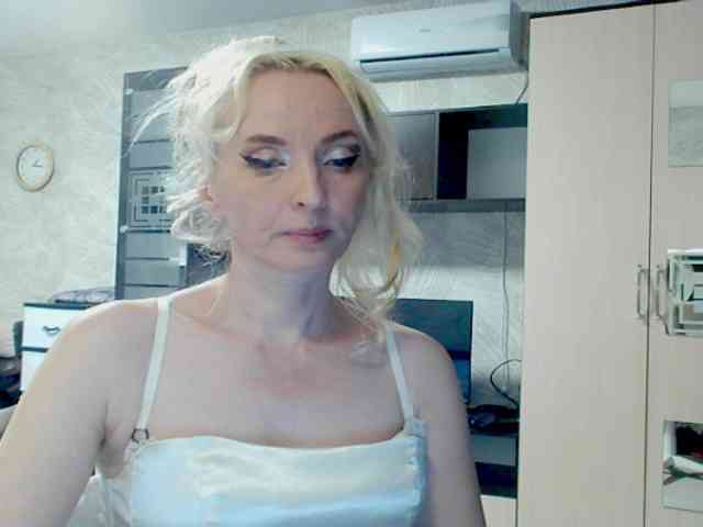 KatrinExcite webcam